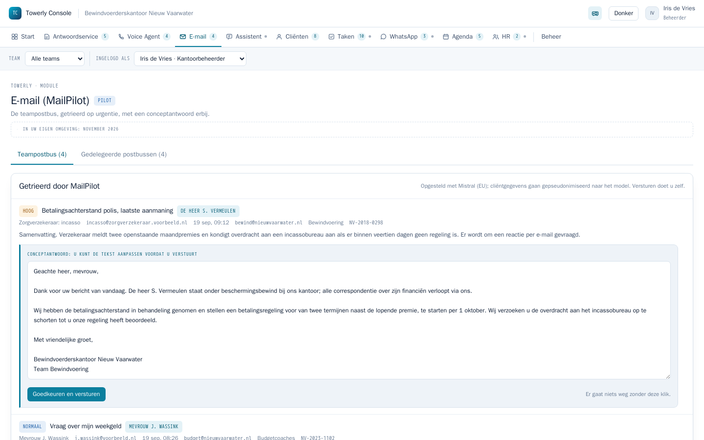 Module E-mail met getrieerde berichten en een conceptantwoord dat als AI-concept is gemarkeerd